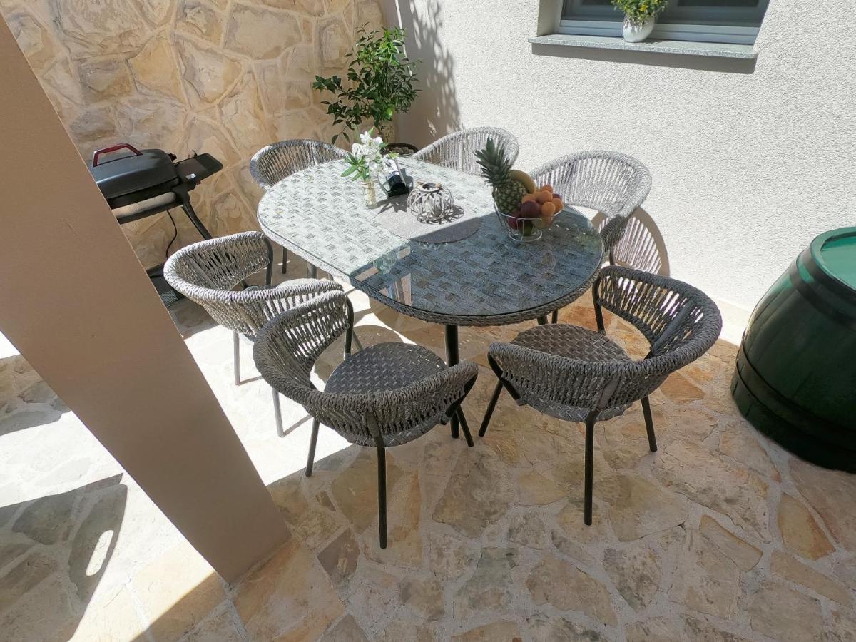 Apartment Stela - Private Terrace & Parking Zadar Dış mekan fotoğraf