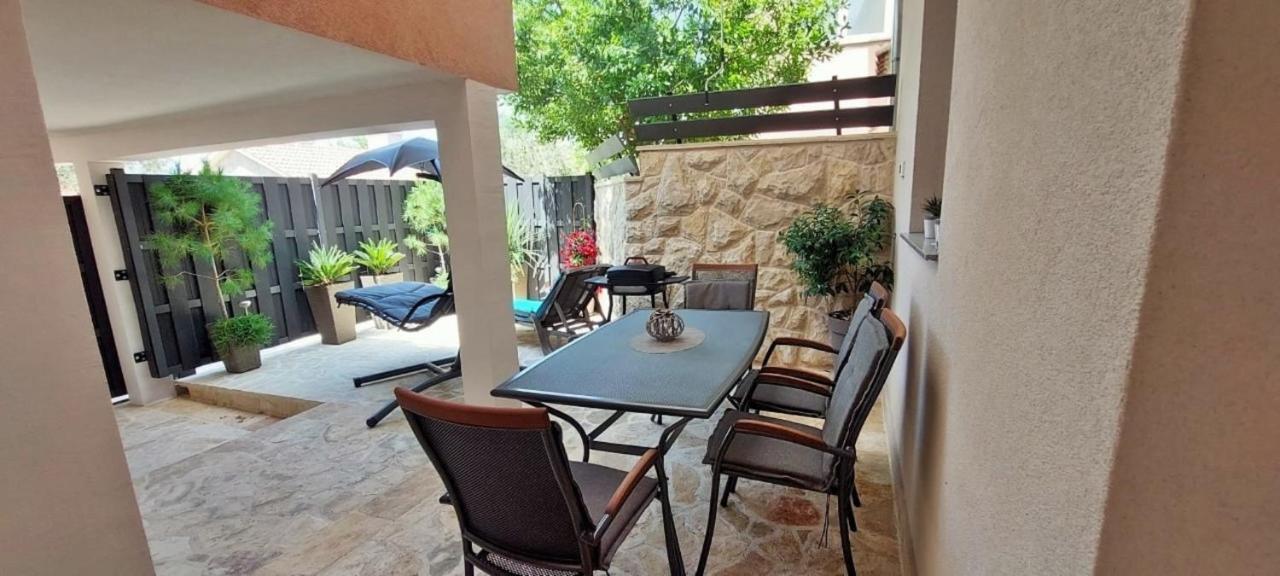 Apartment Stela - Private Terrace & Parking Zadar Dış mekan fotoğraf